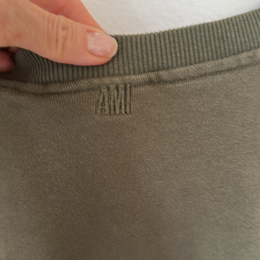 Ami Paris Ami de Coeur Army Green Sweatshirt – Fall Staple – Size XL - Picture 7 of 8